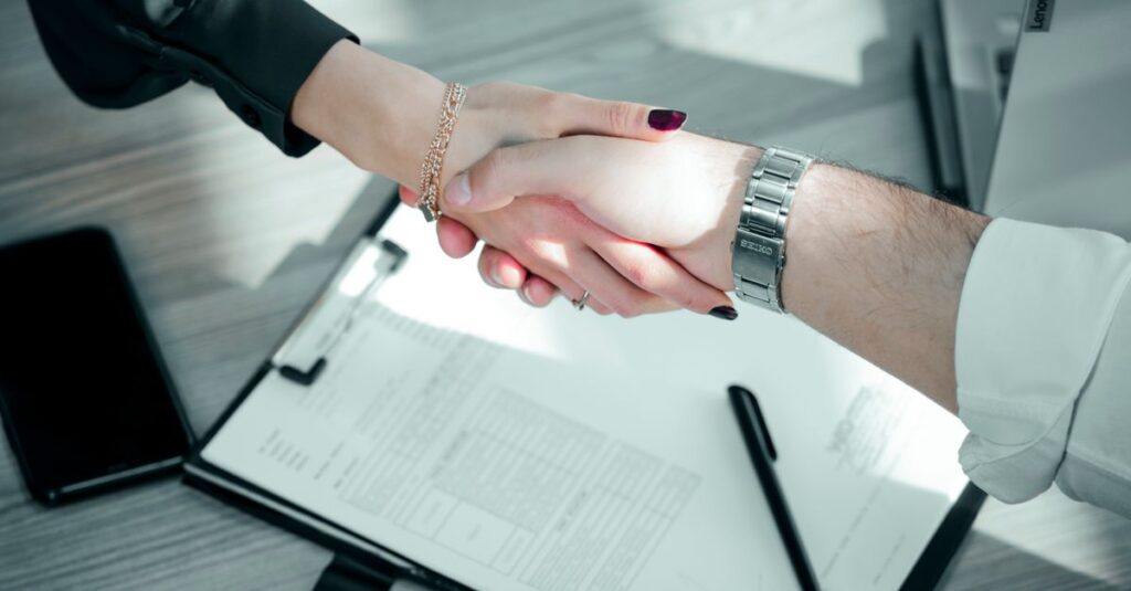 End of Service Gratuity in UAE: How to Calculate It (2026)